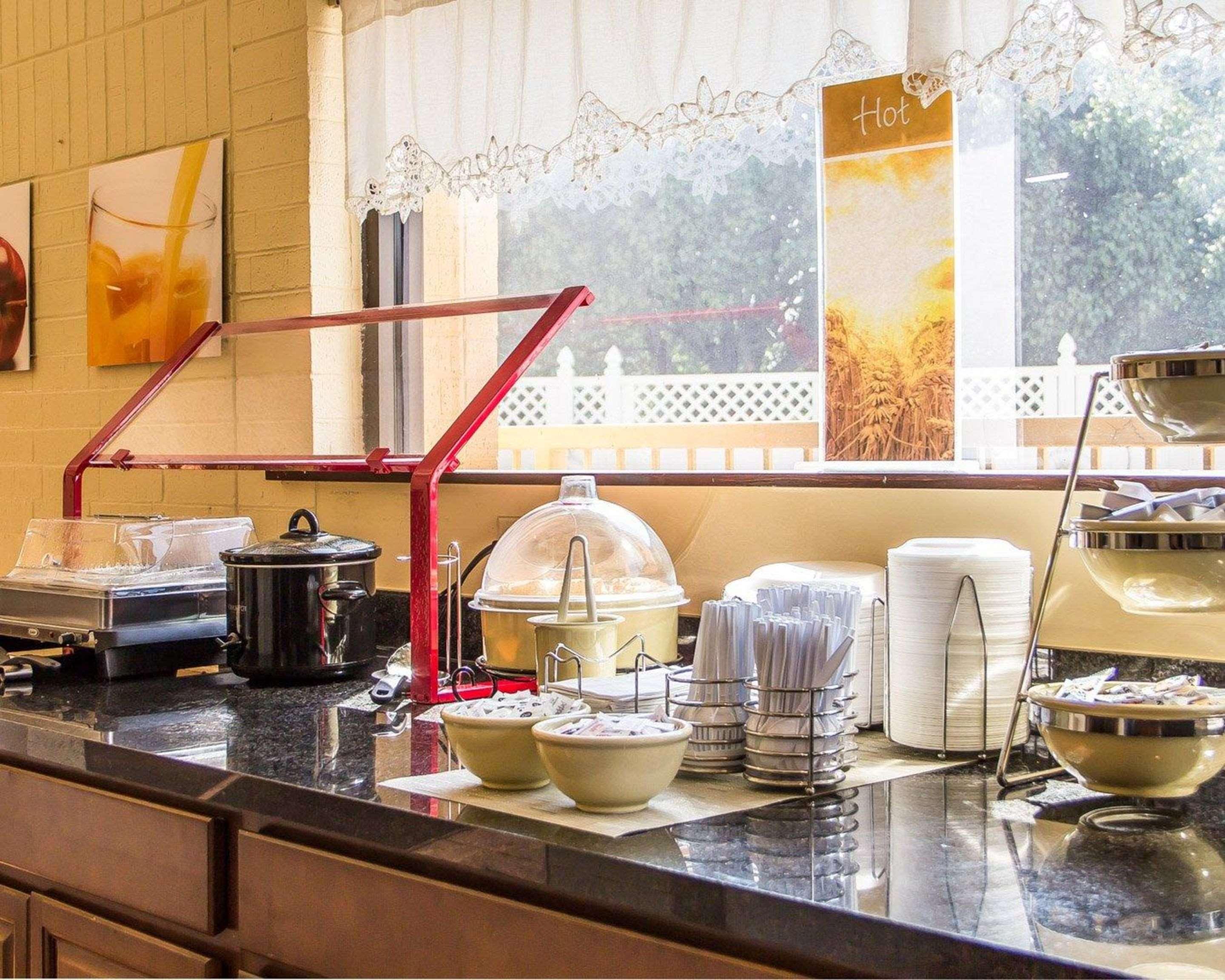 Quality Inn Tulsa Central Ngoại thất bức ảnh