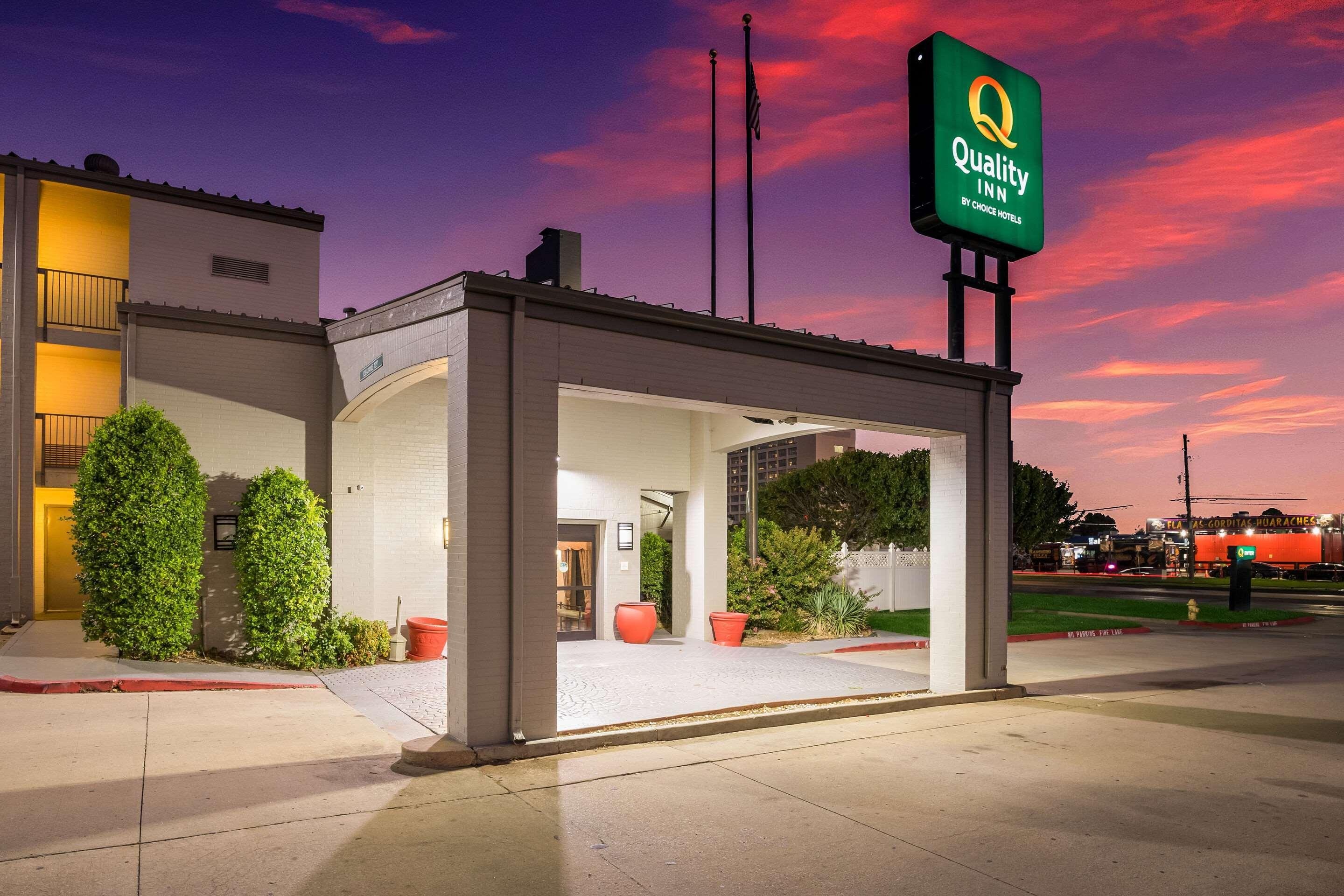Quality Inn Tulsa Central Ngoại thất bức ảnh