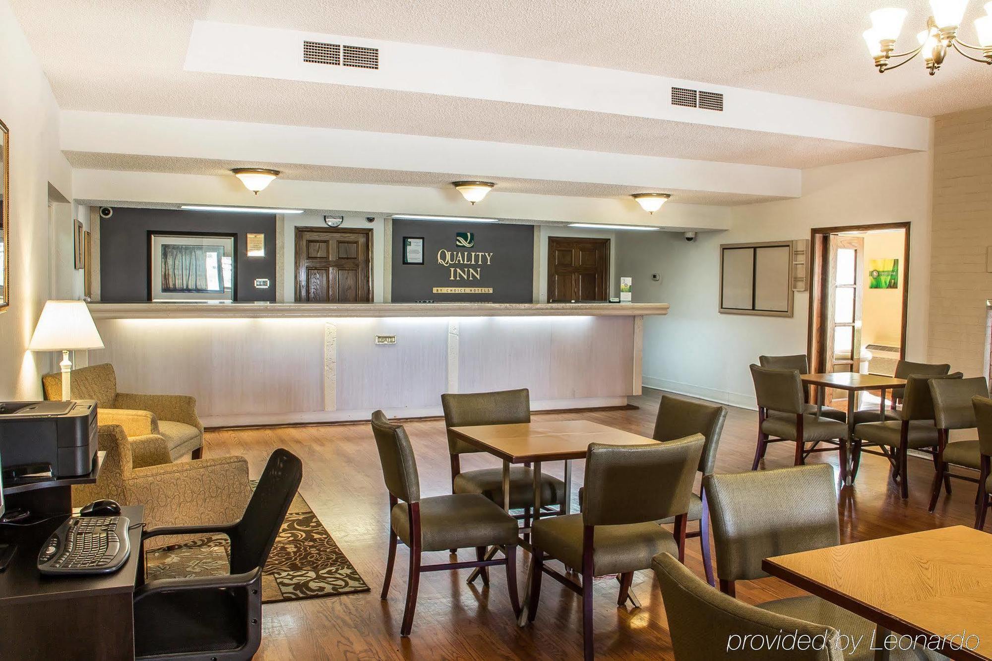 Quality Inn Tulsa Central Ngoại thất bức ảnh