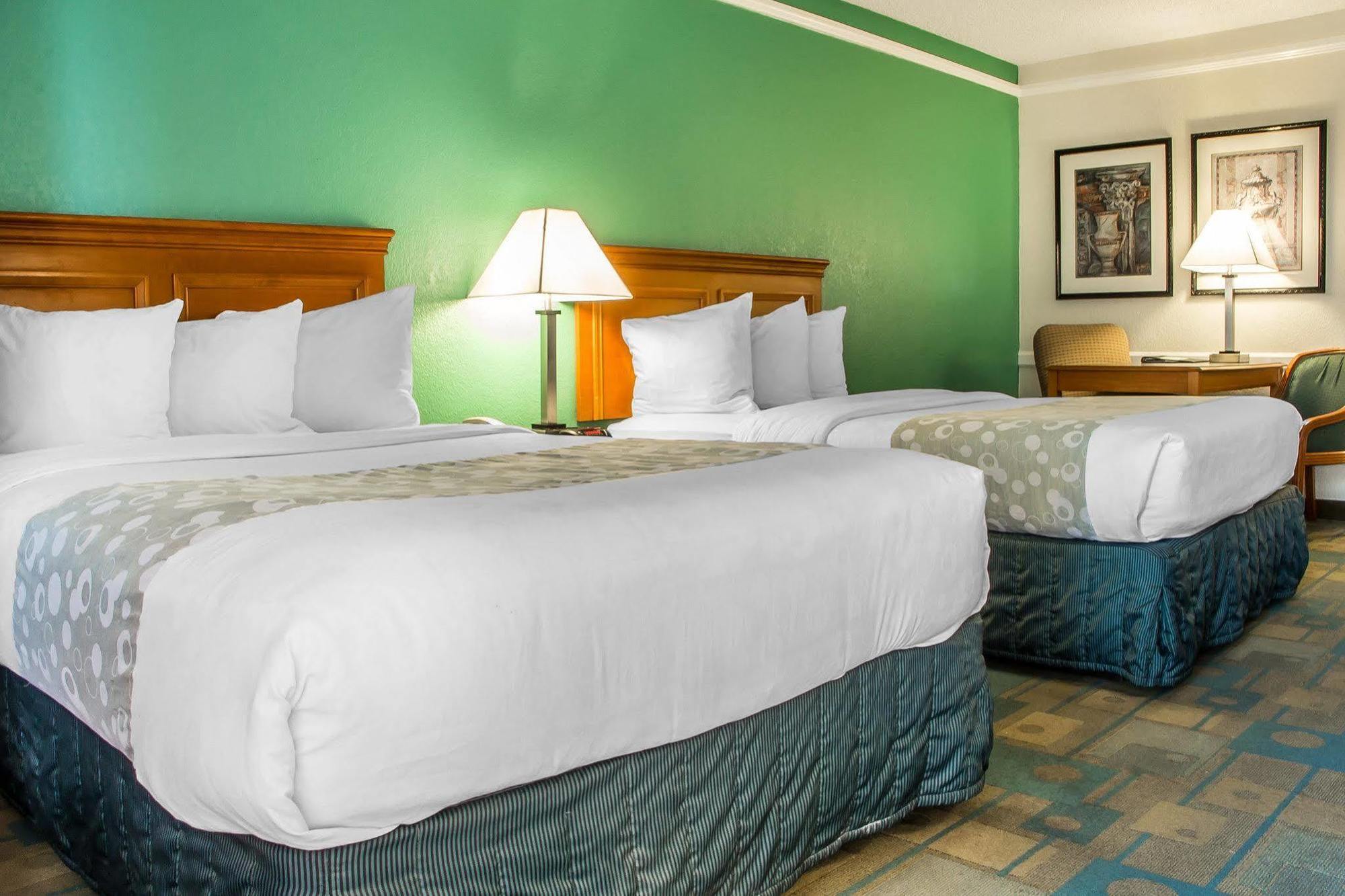 Quality Inn Tulsa Central Ngoại thất bức ảnh